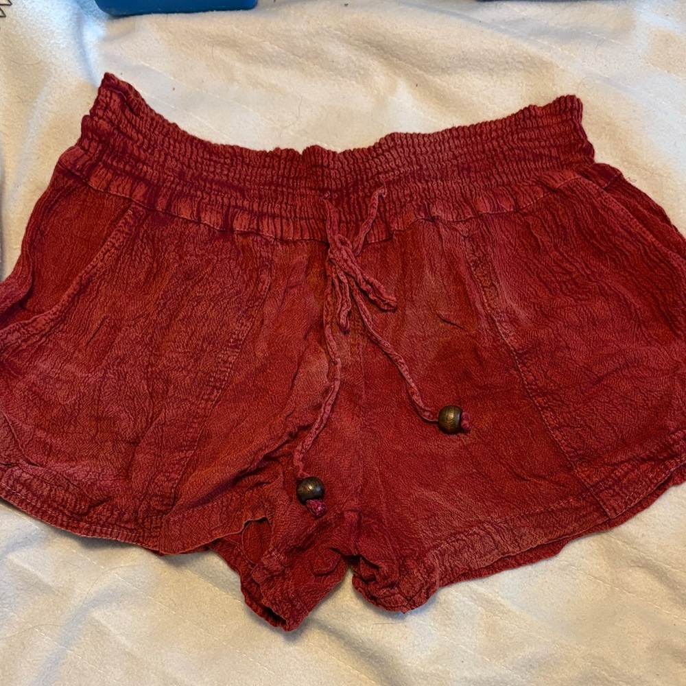 Raya Sun High Waist Red Shorts